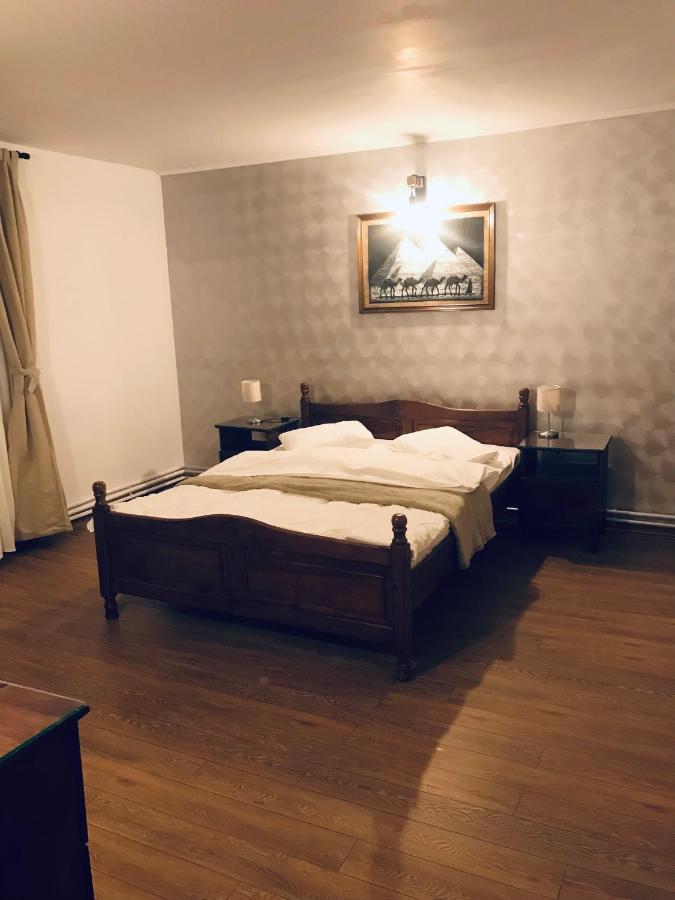 Pensiunea Royal รานกา ภายนอก รูปภาพ